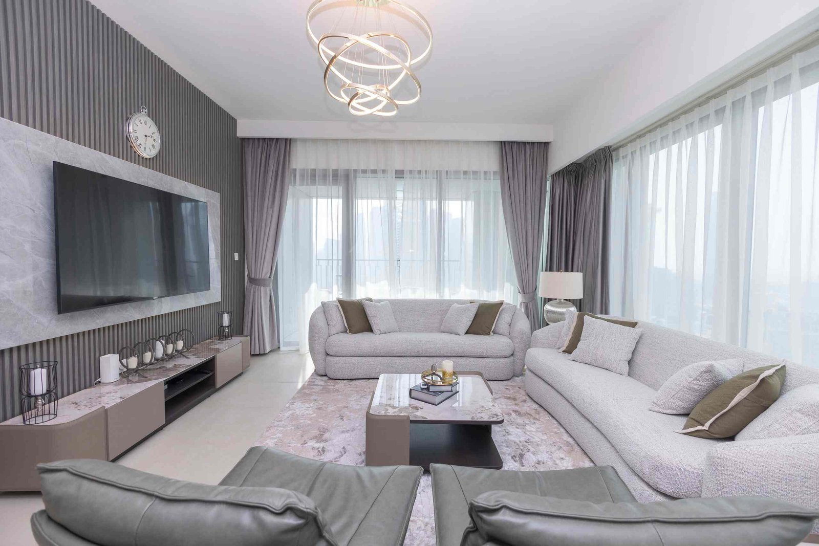 Luxe 3BR APT at downtown views With Burj Views gallery image