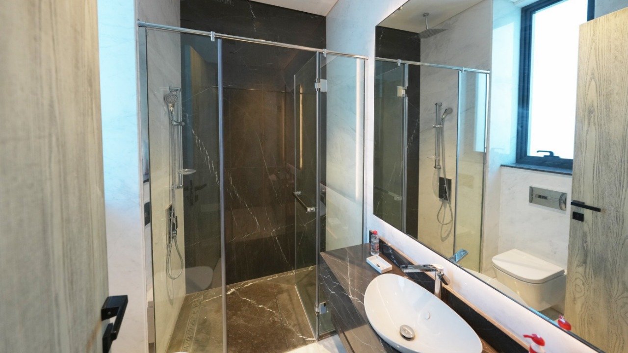 7 Bedroom Villa at Palm Jumeirah gallery image