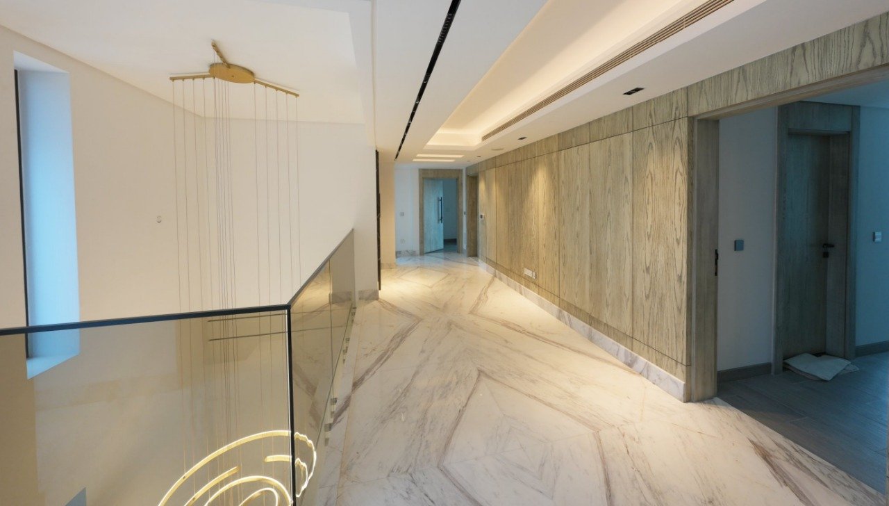 7 Bedroom Villa at Palm Jumeirah full screen image